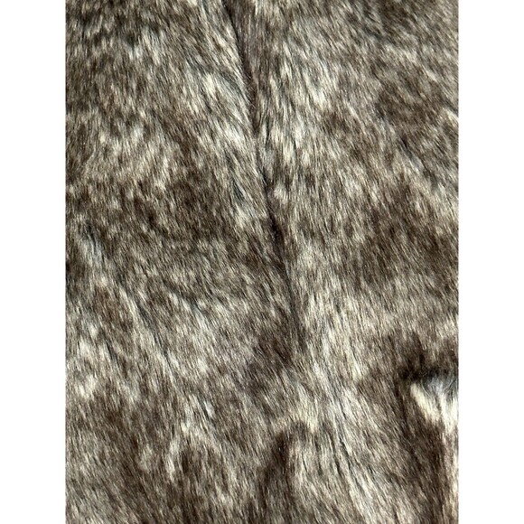 Maurices faux fur Vest size L Open Front Gray Black Knit Back soft sleeveless - Picture 13 of 14